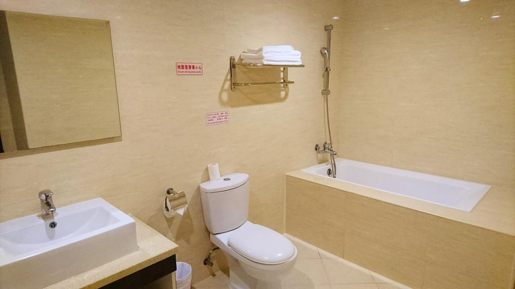 Metropolis Hotel Taojüan Kültér fotó